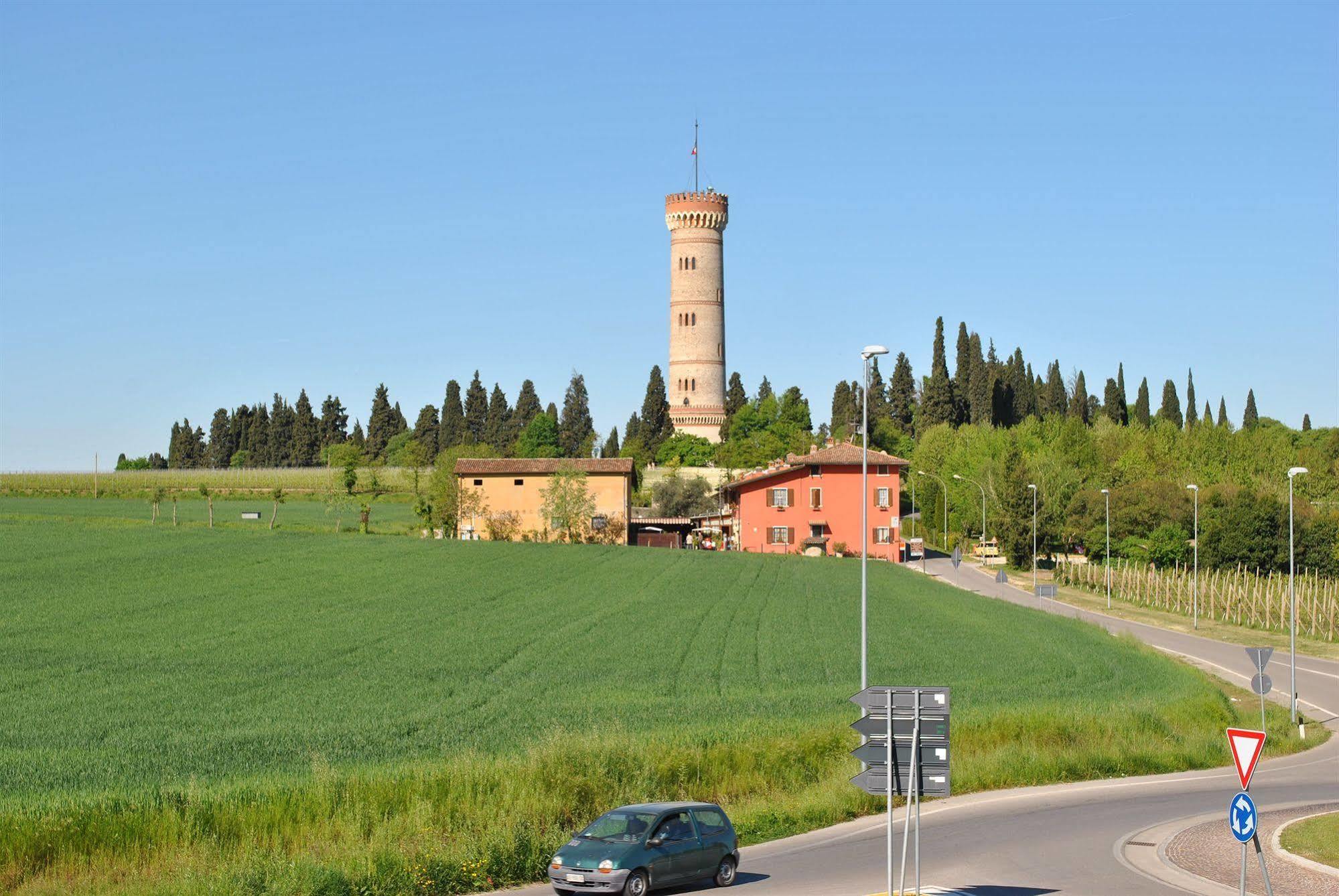 Albergo Quattro Pini San Martino della Battaglia Esterno foto