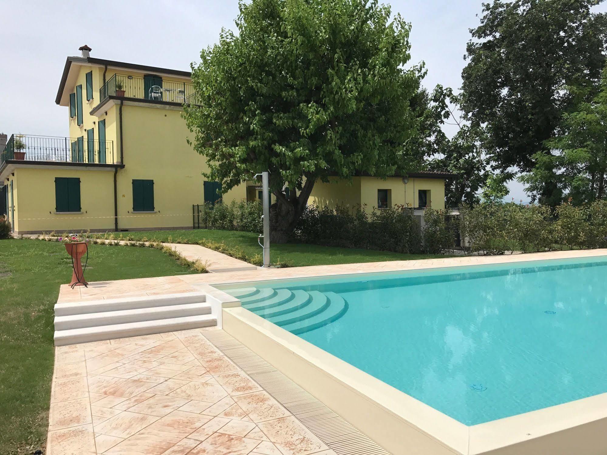 Albergo Quattro Pini San Martino della Battaglia Esterno foto