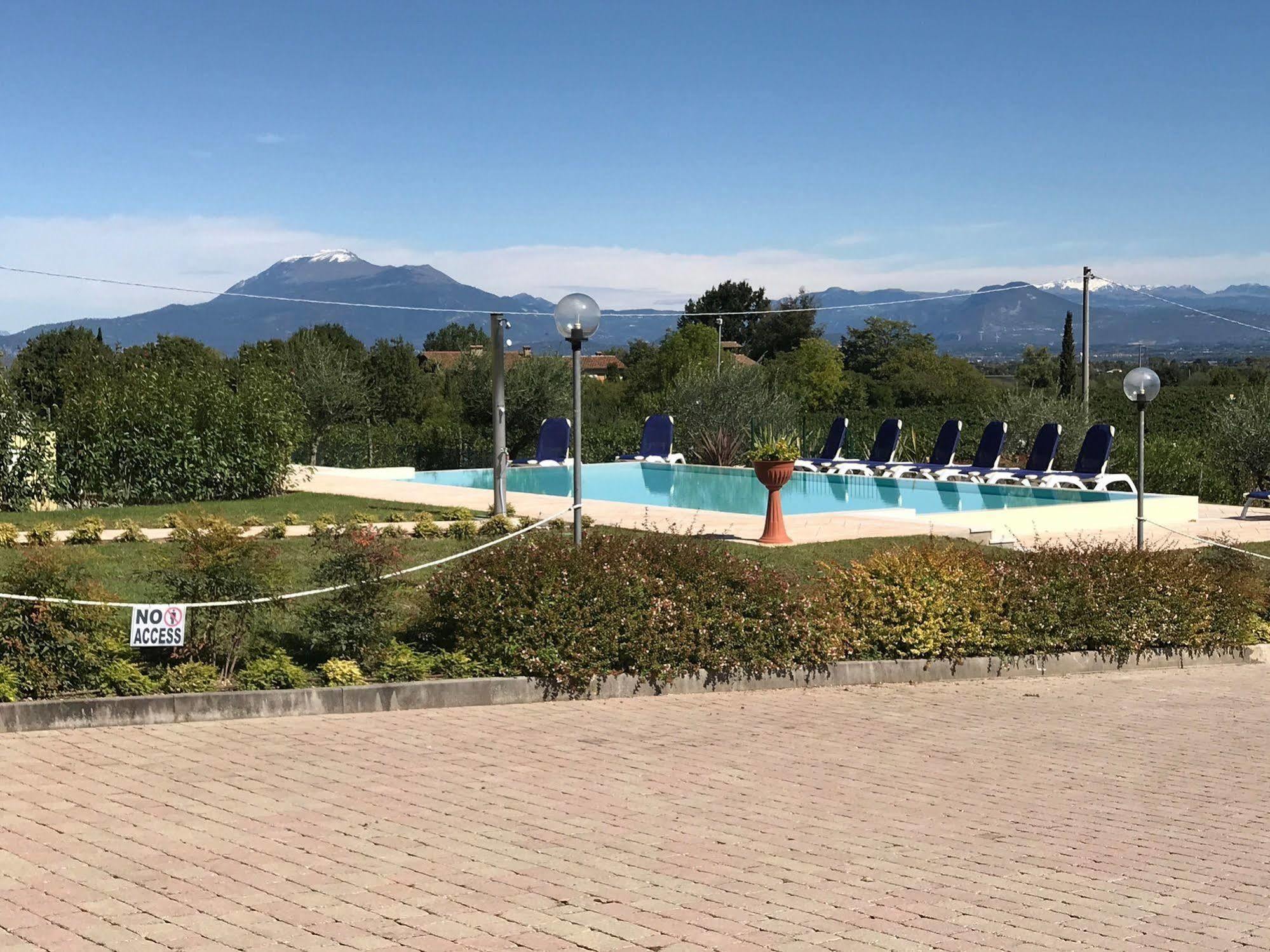 Albergo Quattro Pini San Martino della Battaglia Esterno foto